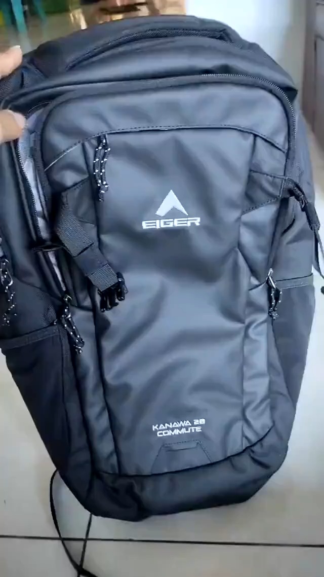 Tas Ransel Waterproof 28L Hitam Kekinian - Foto ulasan pembeli