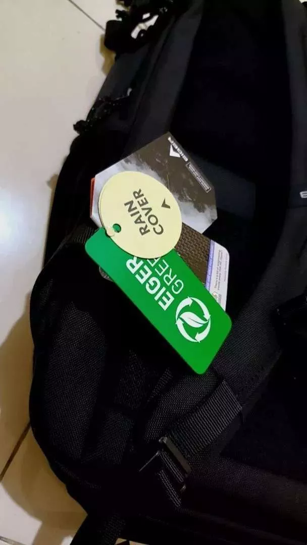 Tas Ransel Waterproof 28L Hitam Kekinian - Foto ulasan pembeli