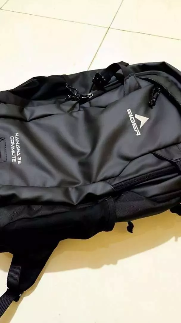 Tas Ransel Waterproof 28L Hitam Kekinian - Foto ulasan pembeli