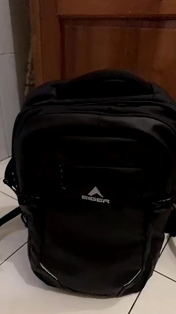 Tas Ransel Waterproof 28L Hitam Kekinian - Foto ulasan pembeli