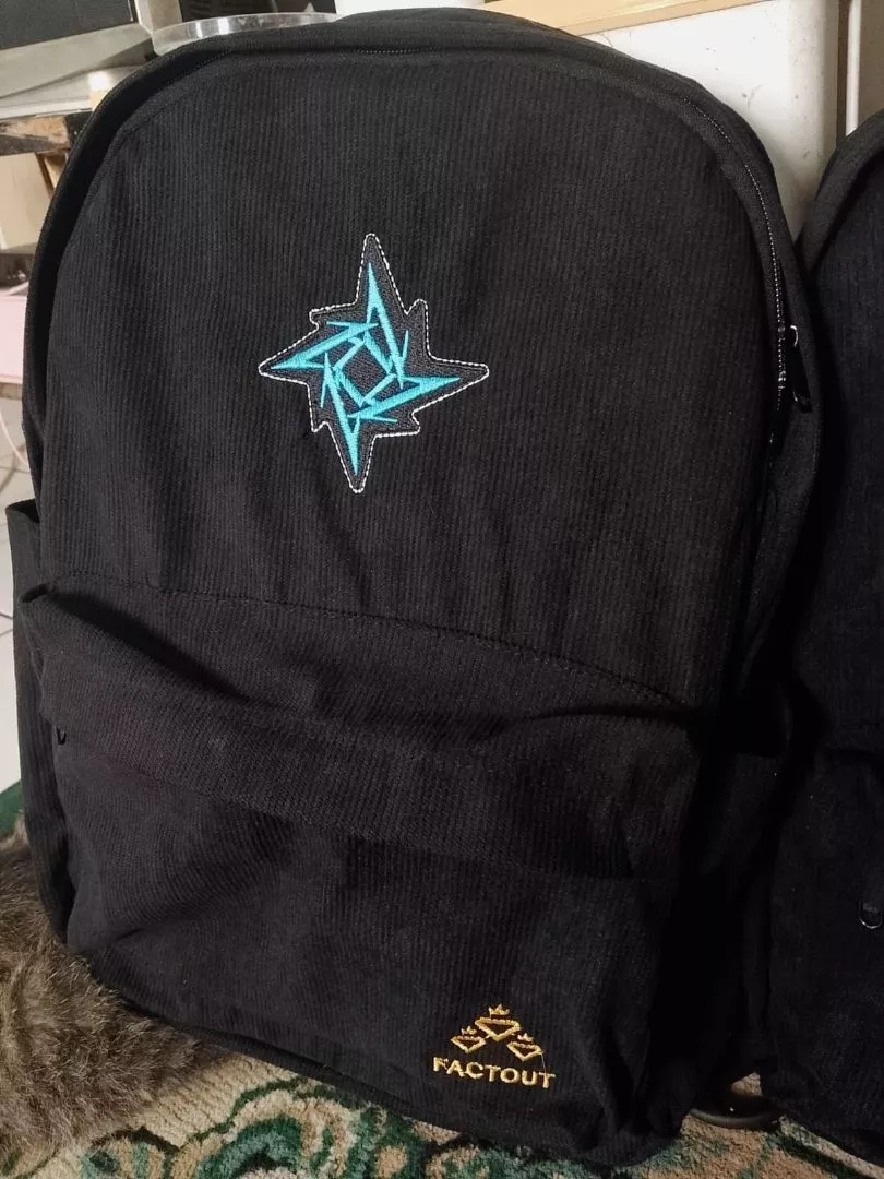 Tas Ransel Corduroy Unisex Bintang dengan Slot Laptop 15 Inci - Foto ulasan pembeli