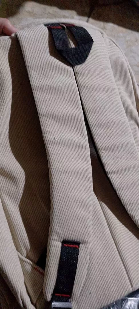 Tas Ransel Corduroy Unisex Dengan Slot Laptop - Foto ulasan pembeli