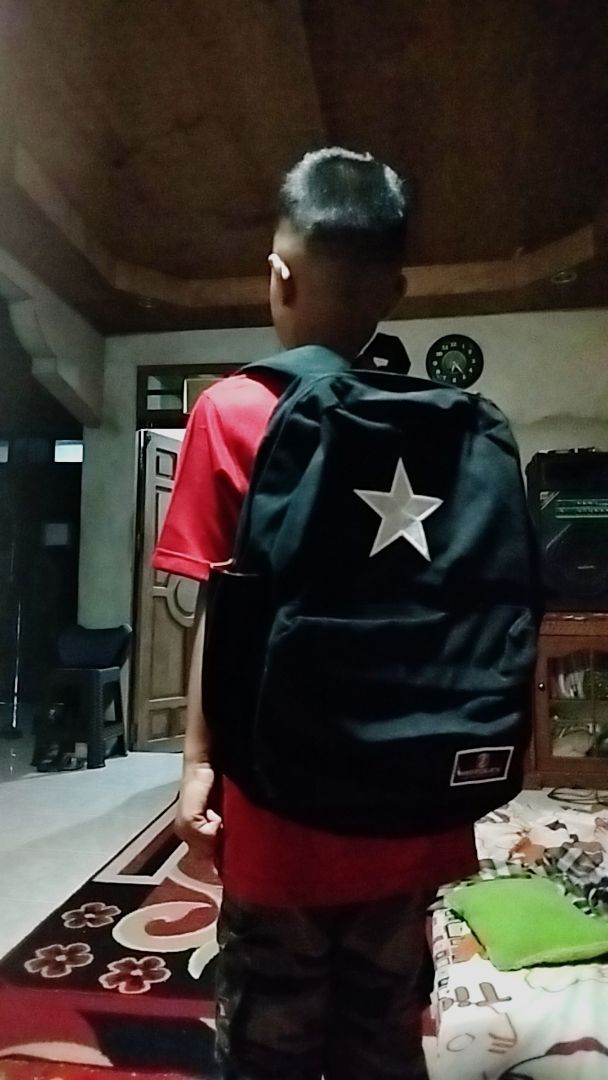 Tas Ransel Corduroy Unisex Dengan Slot Laptop - Foto ulasan pembeli