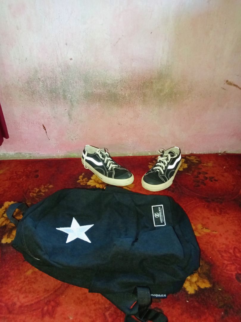 Tas Ransel Corduroy Unisex Dengan Slot Laptop - Foto ulasan pembeli