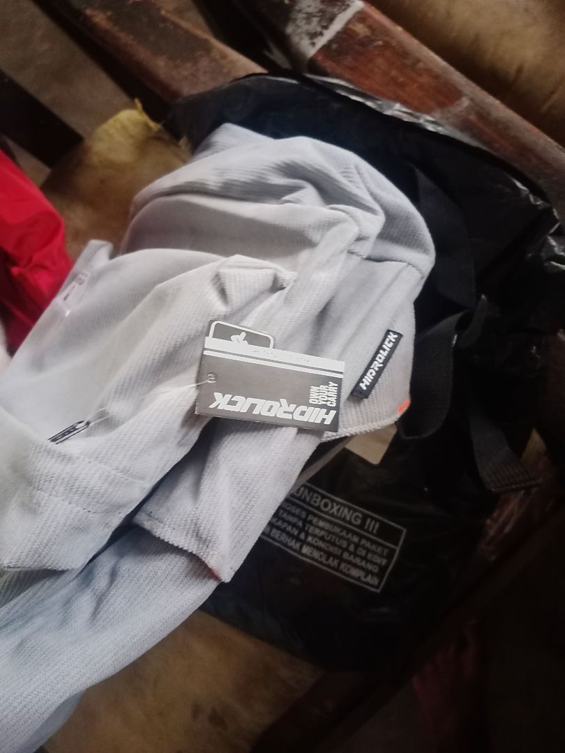 Tas Ransel Corduroy Pria Wanita Laptop 15" - Foto ulasan pembeli