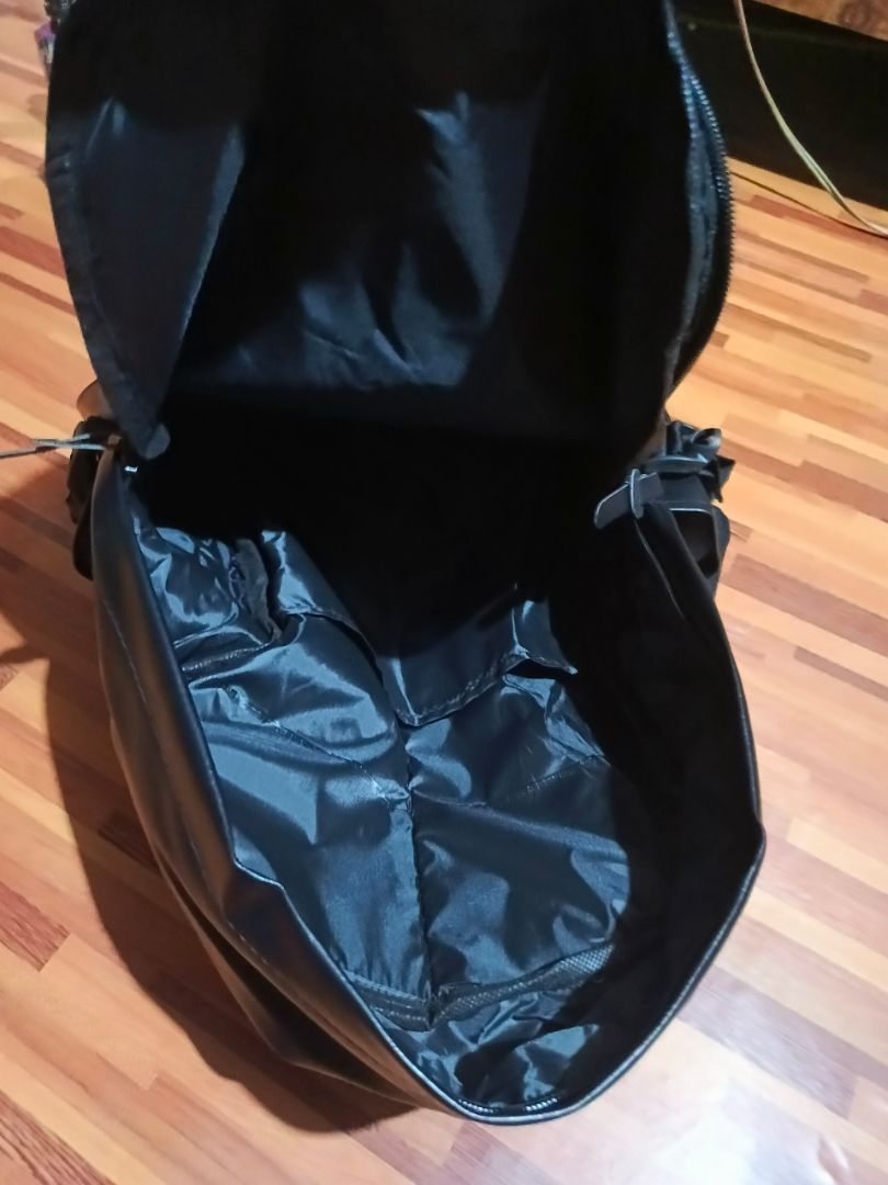 Tas Ransel Kulit Pria Wanita Laptop 15.6" - Foto ulasan pembeli
