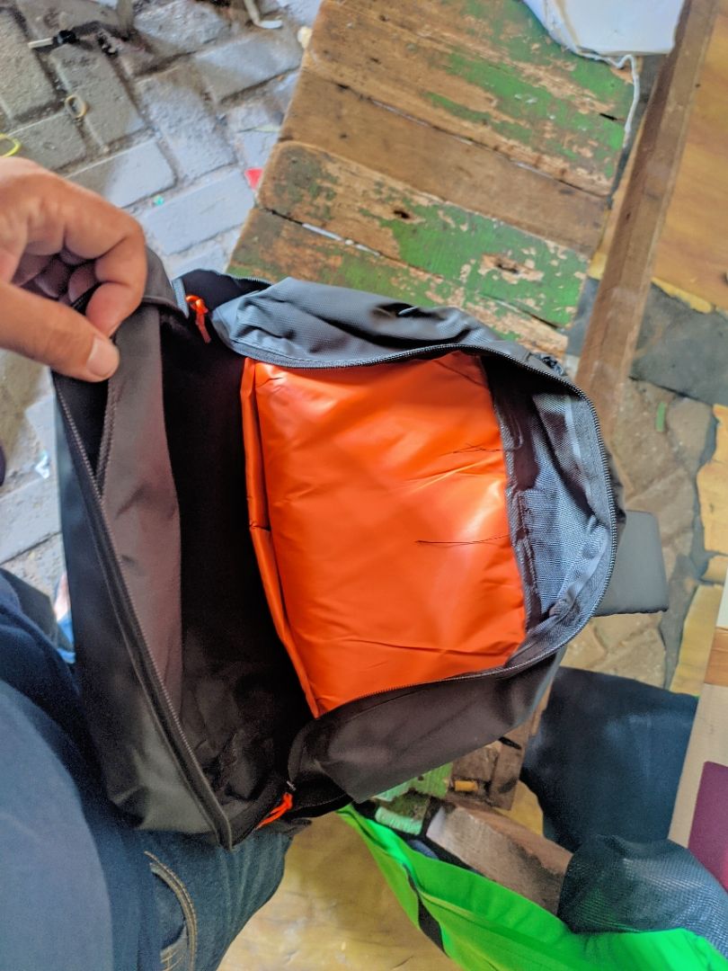 Tas Ransel Laptop Anti Air Cowok Cewek Murah - Foto ulasan pembeli