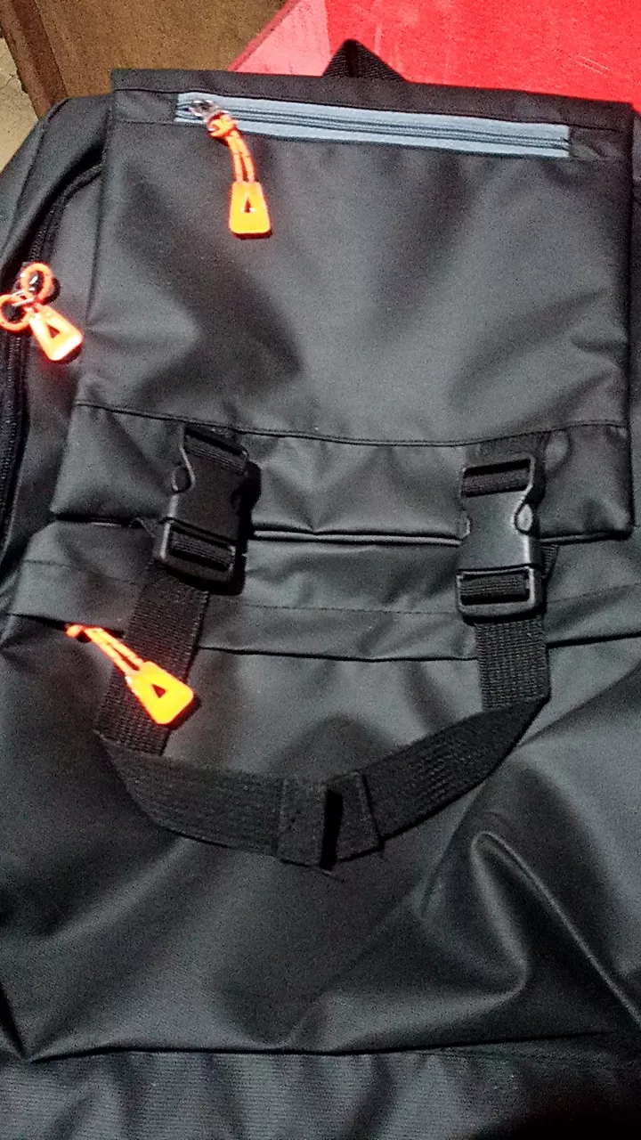 Tas Ransel Laptop Anti Air Cowok Cewek Murah - Foto ulasan pembeli