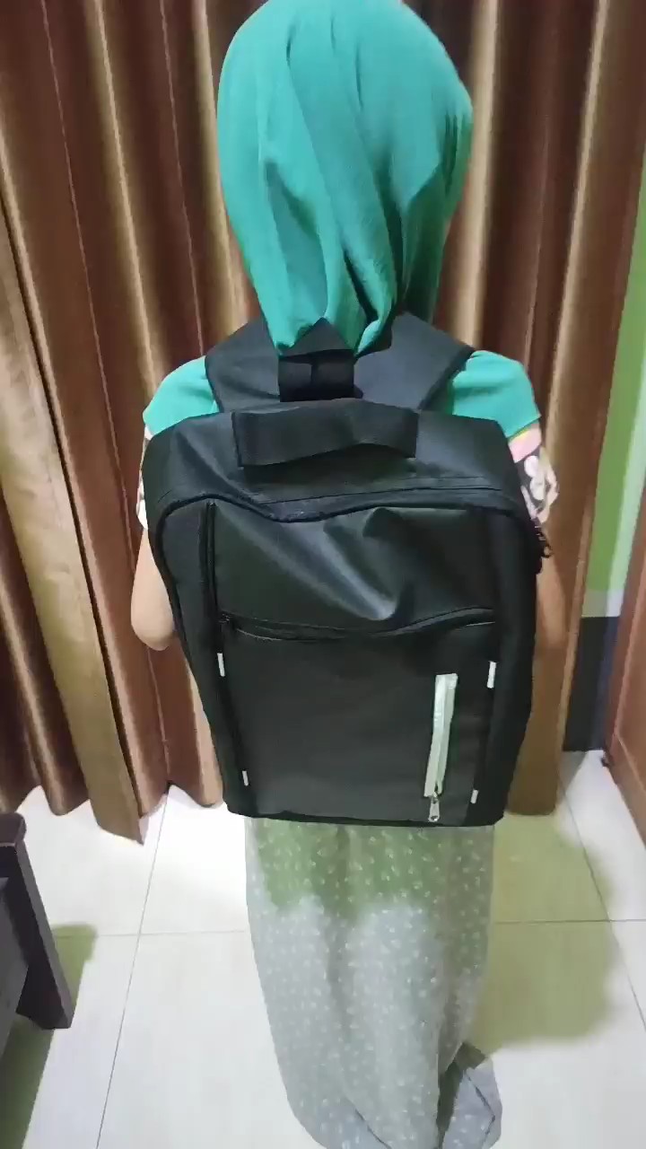 Tas Ransel Laptop Travel Bag Tas Premium Anti Air - Foto ulasan pembeli