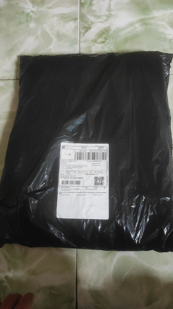 Tas Ransel Laptop Travel Bag Tas Premium Anti Air - Foto ulasan pembeli