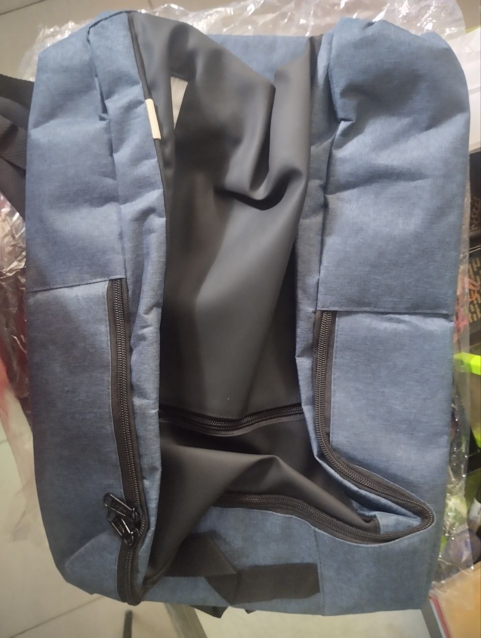Tas Ransel Laptop Travel Bag Tas Premium Anti Air - Foto ulasan pembeli