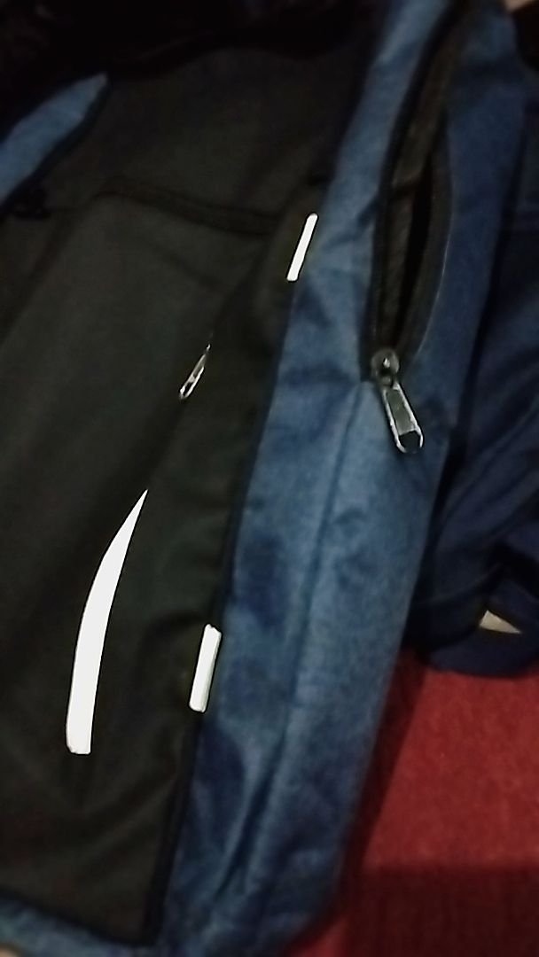Tas Ransel Laptop Travel Bag Tas Premium Anti Air - Foto ulasan pembeli