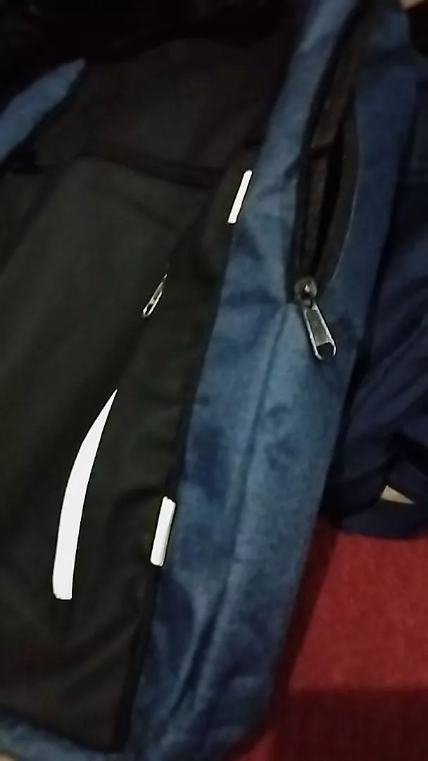 Tas Ransel Laptop Travel Bag Tas Premium Anti Air - Foto ulasan pembeli