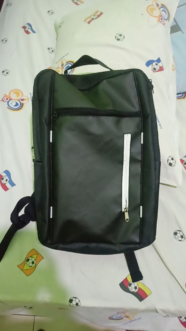 Tas Ransel Laptop Travel Bag Tas Premium Anti Air - Foto ulasan pembeli