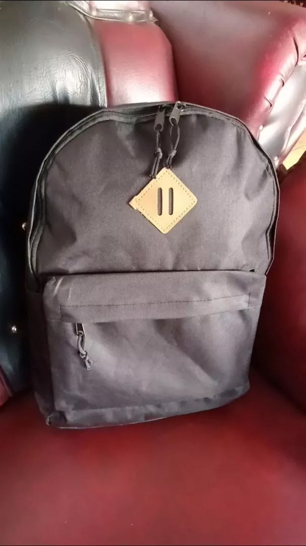 TAS RANSEL PRIA DISTRO POLOS Tas Punggung Cowok Cewek Remaja Backpack Simple Casual Basic / Tas Sekolah Anak Laki-laki Perempuan - Foto ulasan pembeli