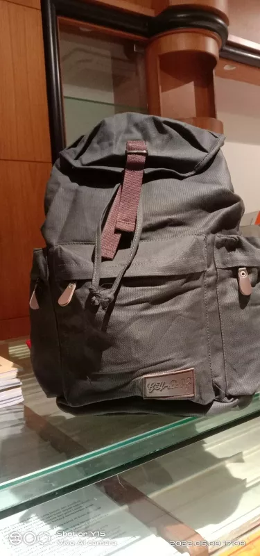 TAS RANSEL PRIA WANITA CANVAS LAPTOP 15 INCH UNTUK SEKOLAH/ KULIAH/HEALING/JALAN-JALAN - Foto ulasan pembeli