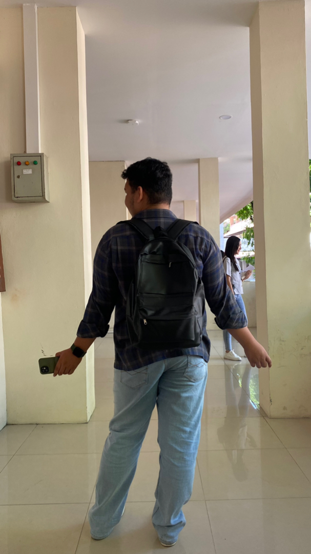 Tas Ransel Punggung Kulit Sekolah Pria Backpack Polos - Foto ulasan pembeli