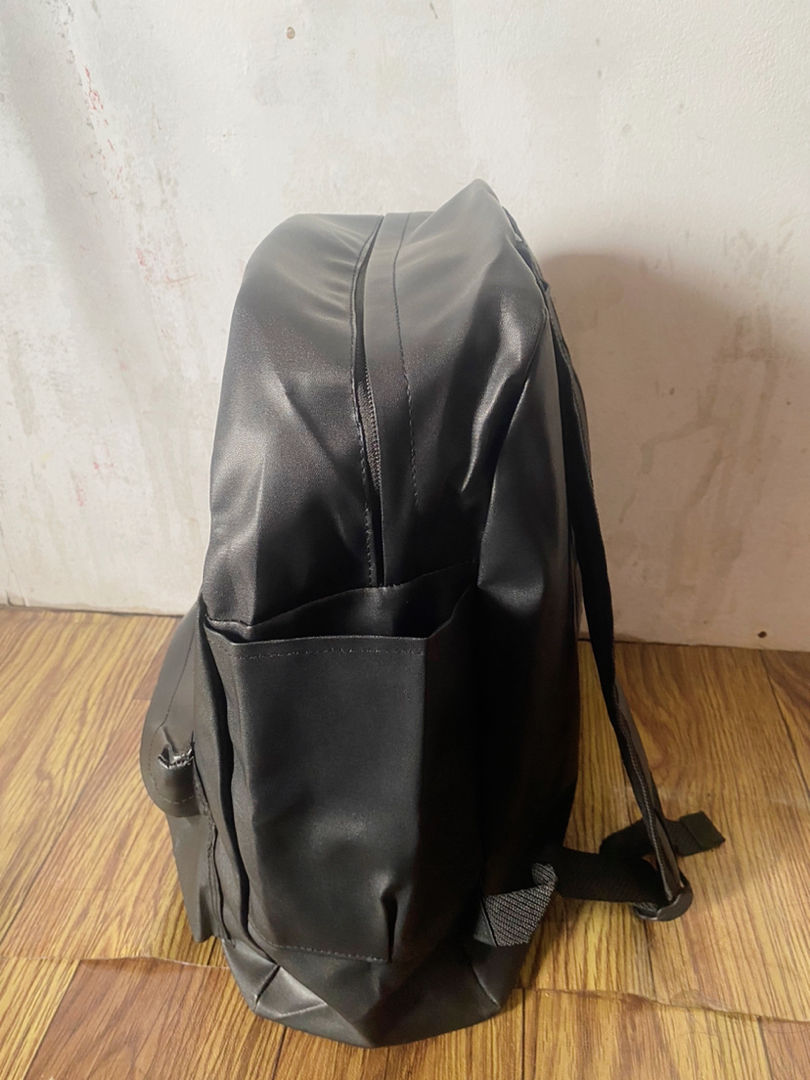 Tas Ransel Punggung Kulit Sekolah Pria Backpack Polos - Foto ulasan pembeli