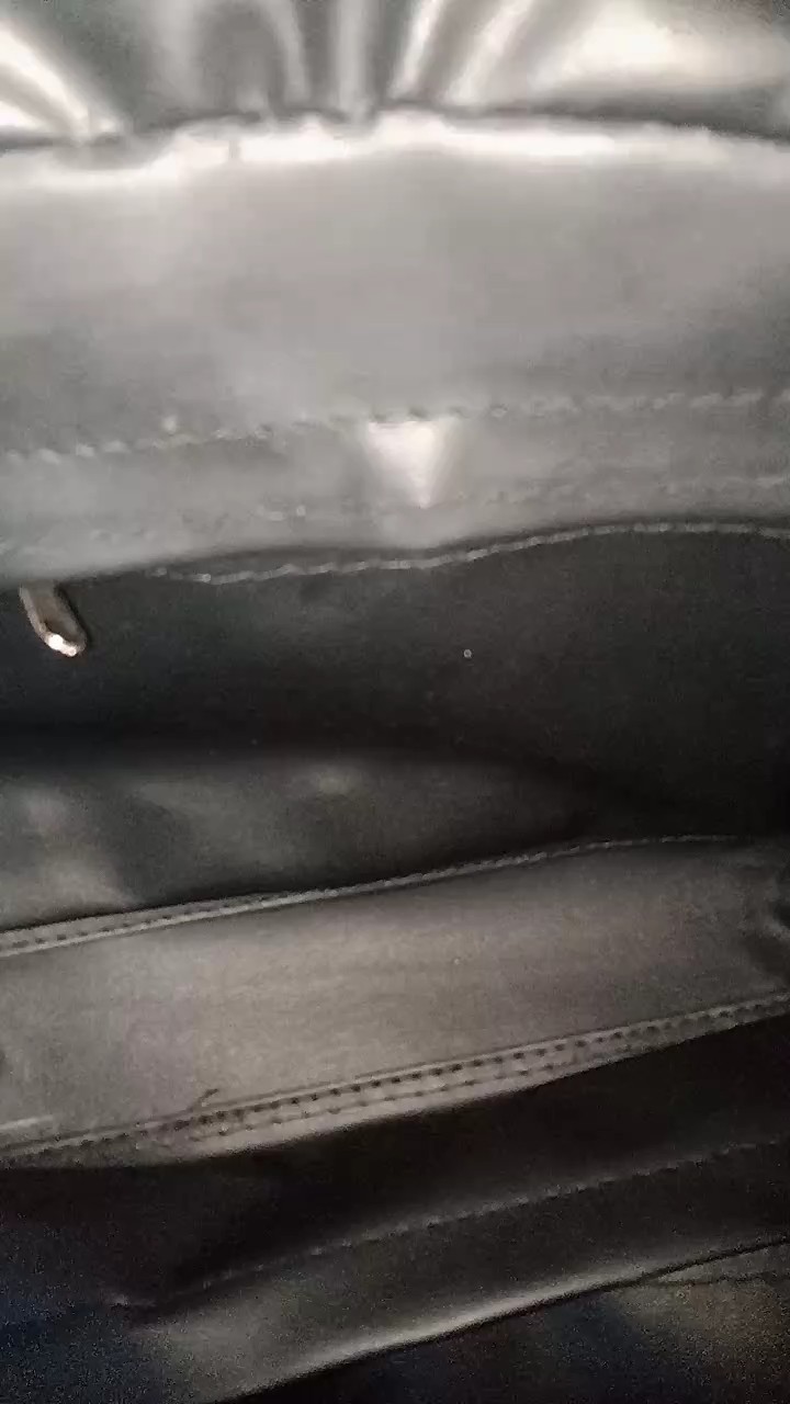 Tas Ransel Punggung Kulit Sekolah Pria Backpack Polos - Foto ulasan pembeli