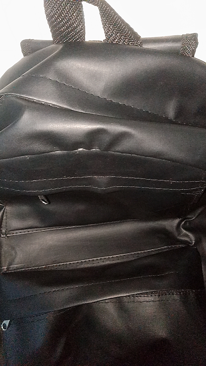 Tas Ransel Punggung Kulit Sekolah Pria Backpack Polos - Foto ulasan pembeli