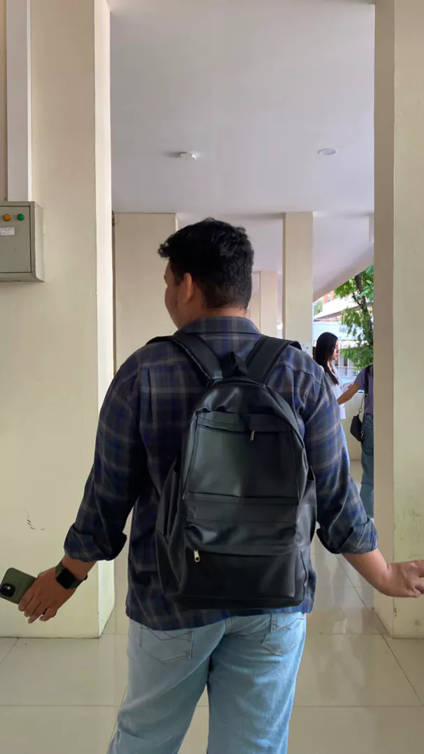 Tas Ransel Punggung Kulit Sekolah Pria Backpack Polos - Foto ulasan pembeli
