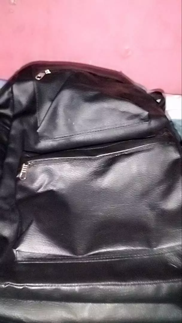 Tas Ransel Punggung Kulit Sekolah Pria Backpack Polos - Foto ulasan pembeli