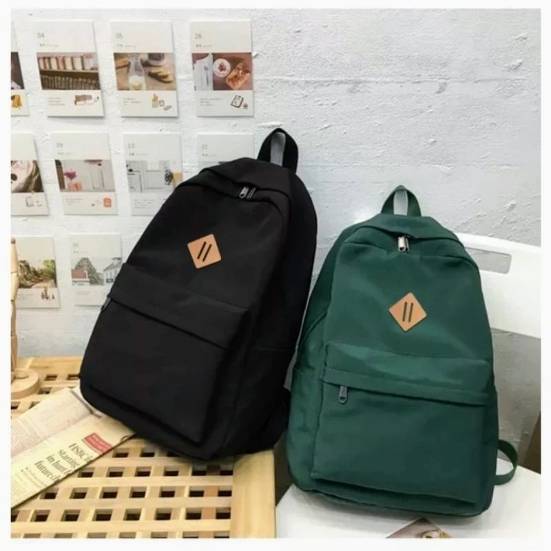 Tas Ransel Remaja Motif CLASIC Unisex Casual Backpack Bahan Kanvas Desain Simpel,Kuat,Tidak Mudah Luntur Dan Awet - foto 1 dari 10