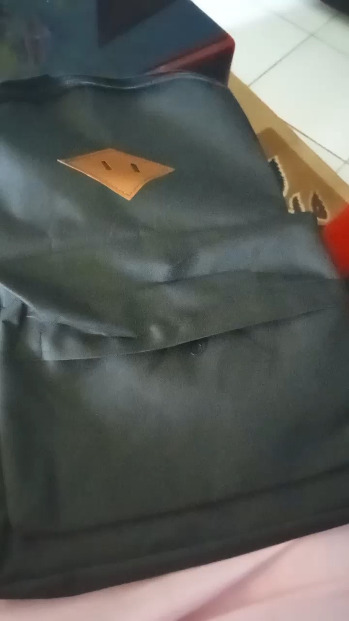 Tas Ransel Remaja Motif CLASIC Unisex Casual Backpack Bahan Kanvas Desain Simpel,Kuat,Tidak Mudah Luntur Dan Awet - Foto ulasan pembeli