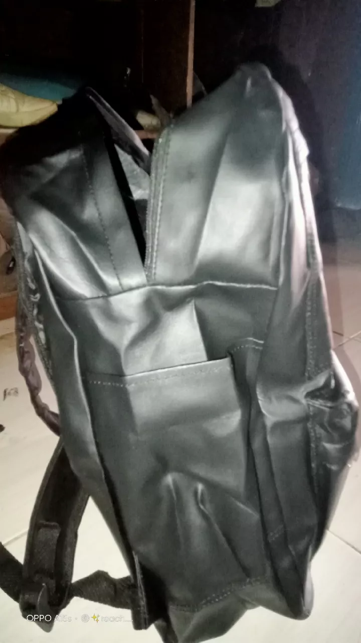 Tas Ransel Sekolah Gendong Kulit Backpack Pria - Foto ulasan pembeli