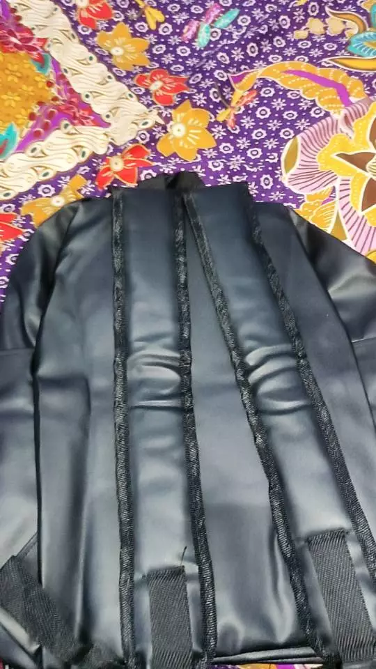 Tas Ransel Sekolah Gendong Kulit Backpack Pria - Foto ulasan pembeli