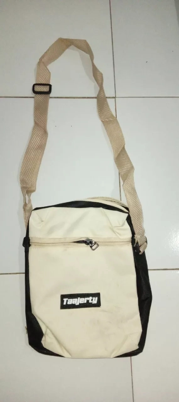 Tas Selempang Bahu Slingbag Pria - Foto ulasan pembeli