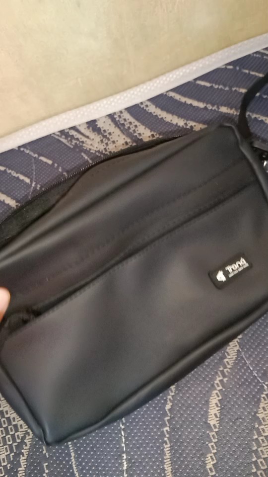 Tas Selempang Pria Anti Air Waterproof Sling Bag Pria 3in1 Tas Slempang Cowok Multifungsi Tas Bahu Pria Casual Kantor - Tranq - Foto ulasan pembeli