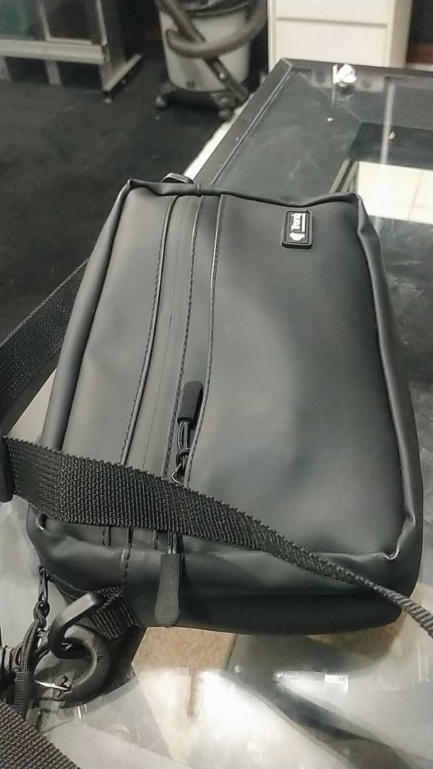 Tas Selempang Pria Anti Air Waterproof Sling Bag Pria 3in1 Tas Slempang Cowok Multifungsi Tas Bahu Pria Casual Kantor - Tranq - Foto ulasan pembeli
