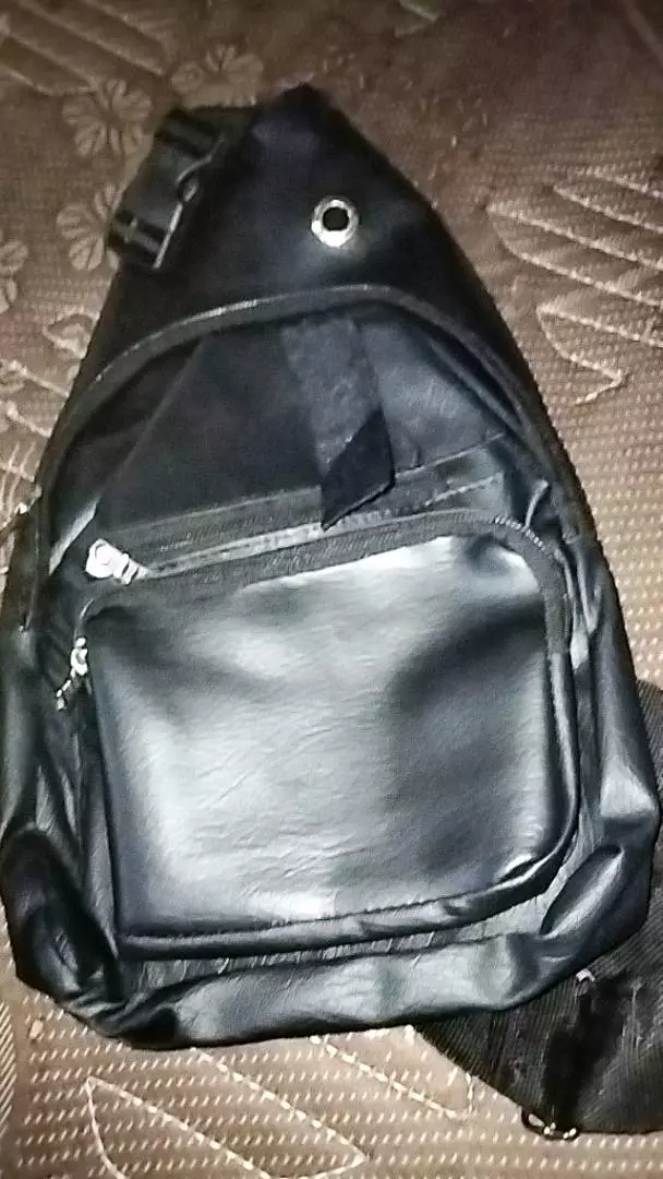 TAS SELEMPANG PRIA FASHION TERMURAH - Foto ulasan pembeli