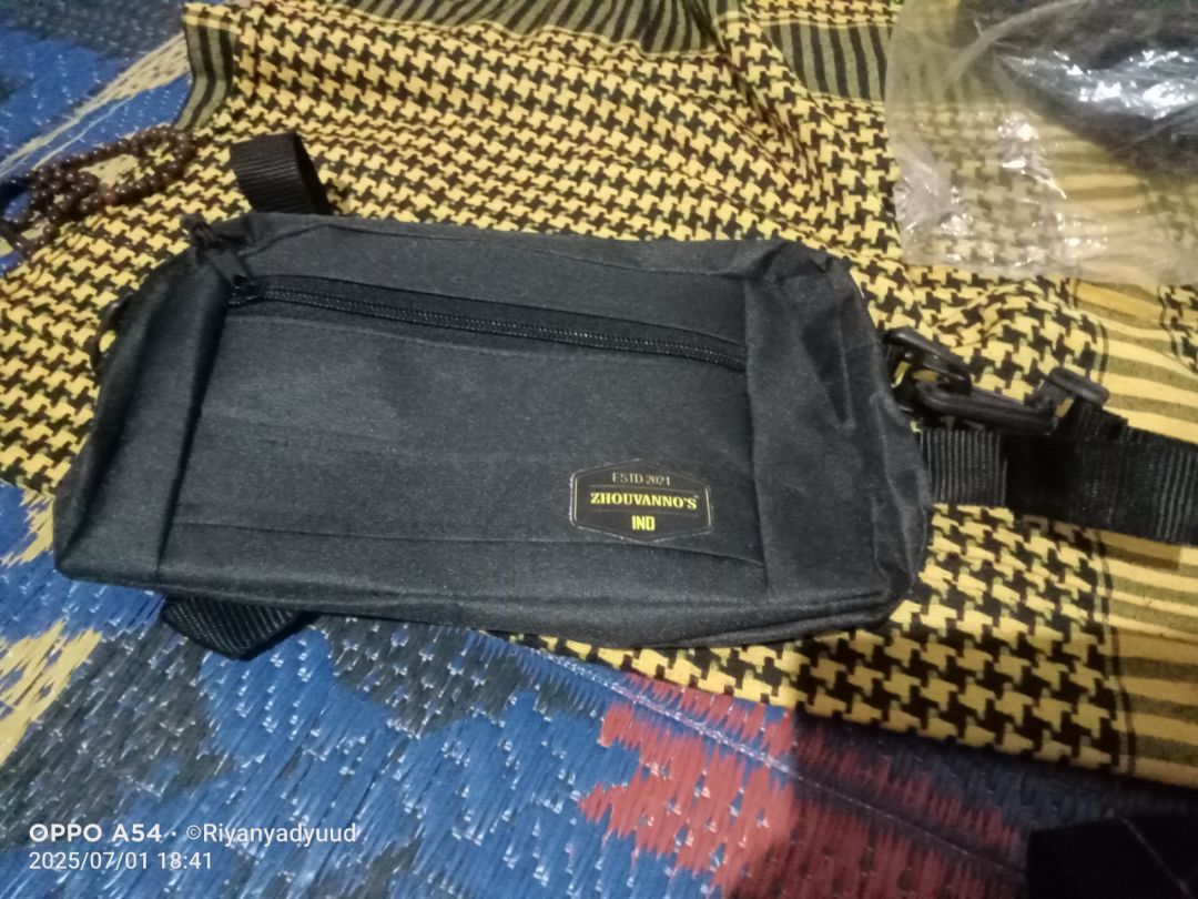 TAS SELEMPANG PRIA FASHION TERMURAH - Foto ulasan pembeli