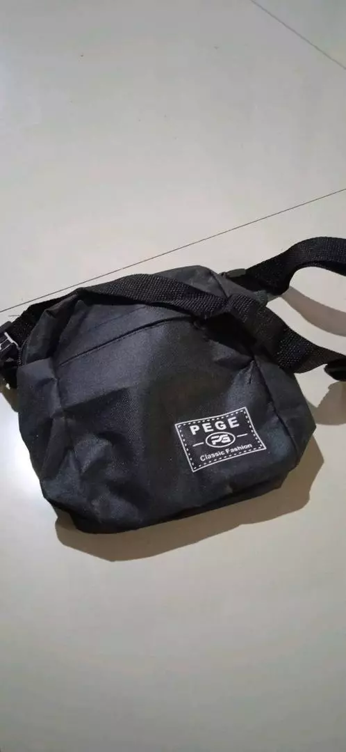 Tas Selempang Pria Hitam Keren Murah Cordura - Foto ulasan pembeli