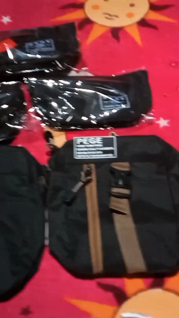 Tas Selempang Pria Polos Hitam Keren Murah - Foto ulasan pembeli