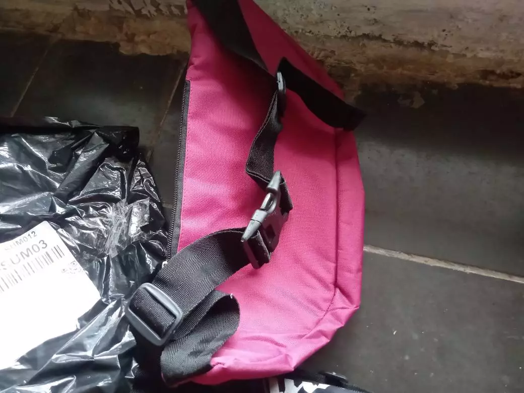 Tas Selempang Pria Tas Pinggang Wanita Tas Bahu Original Unisex - Foto ulasan pembeli
