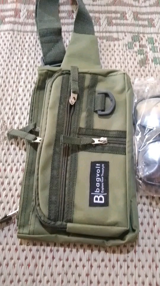 Tas Selempang Pria Youth Korea Hitam Army Nylon - Foto ulasan pembeli