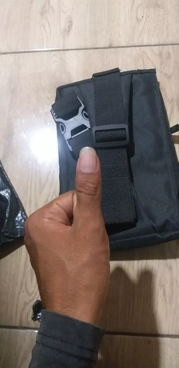 Tas Selempang Pria Youth Korea Hitam Army Nylon - Foto ulasan pembeli