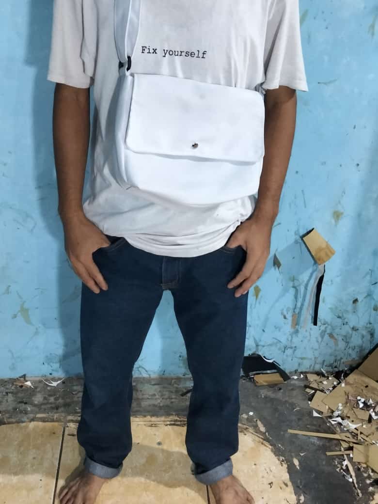 Tas Slengkang Kanvas Unisex Tali Tebal Kuat - foto 2 dari 10