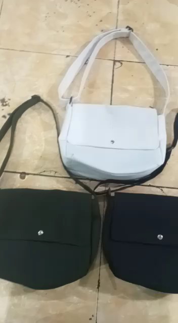 Tas Slengkang Kanvas Unisex Tali Tebal Kuat - Foto ulasan pembeli