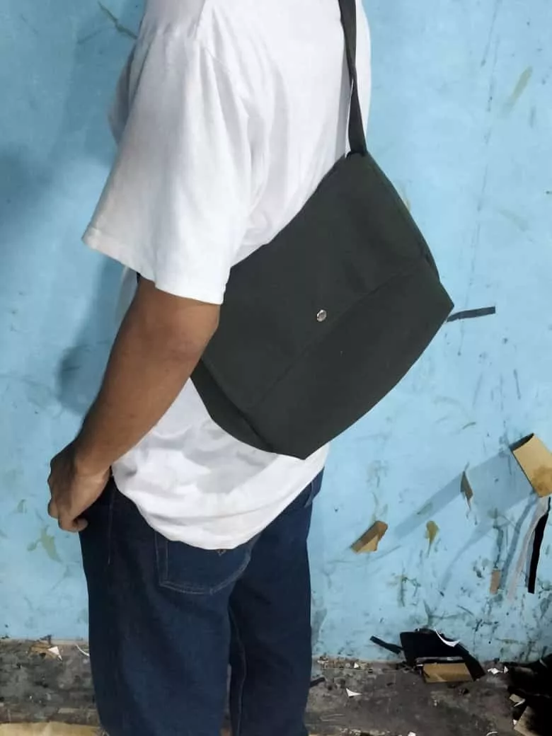 Tas Slengkang Kanvas Unisex Tali Tebal Kuat - Foto ulasan pembeli