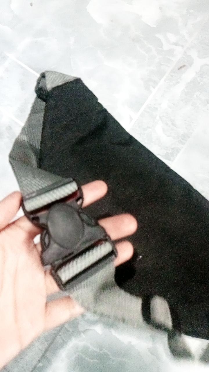 Tas Waistbag New Tapax minion jimmy navy FREE PIN SMILE - Foto ulasan pembeli