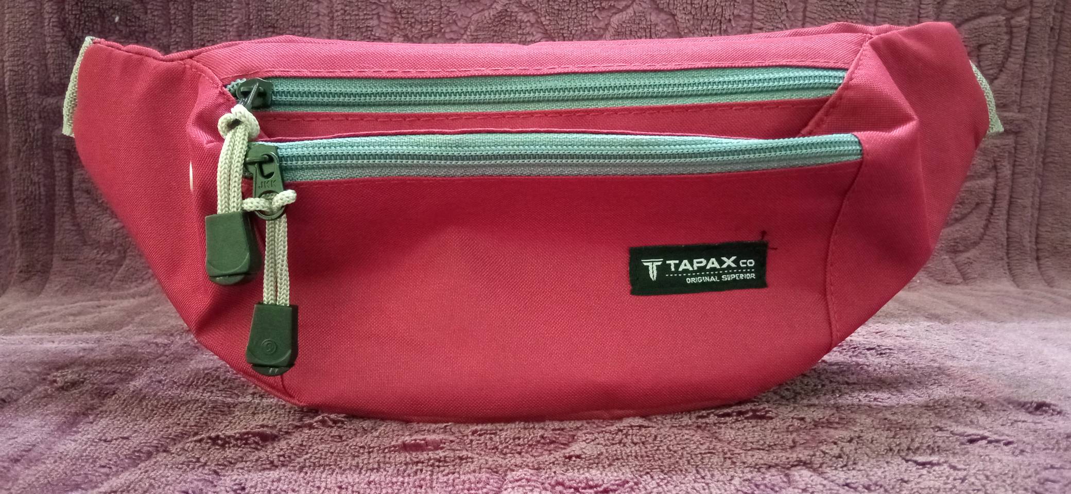 Tas Waistbag New Tapax minion jimmy navy FREE PIN SMILE - Foto ulasan pembeli