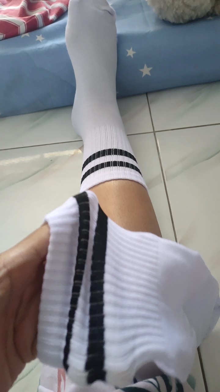 Tekoma Kaos Kaki Oldschool Unisex Nyaman Pendek Panjang - Foto ulasan pembeli