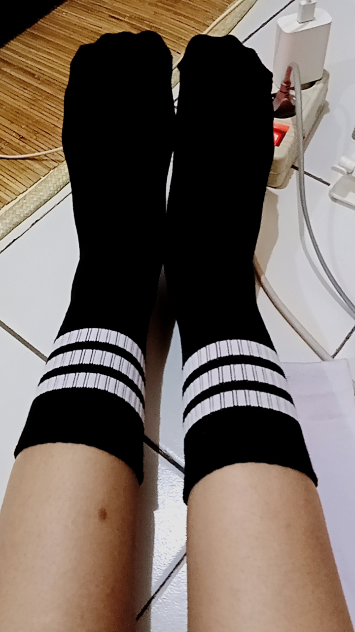 Tekoma Kaos Kaki Oldschool Unisex Nyaman Pendek Panjang - Foto ulasan pembeli