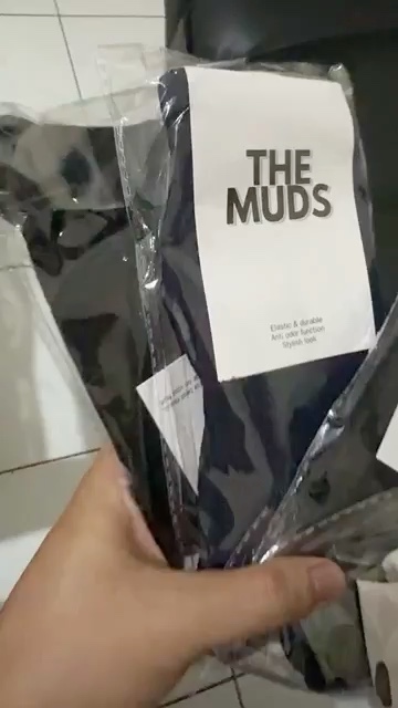 THE MUDS - Kaos Kaki Oldschool Basic Series - Foto ulasan pembeli