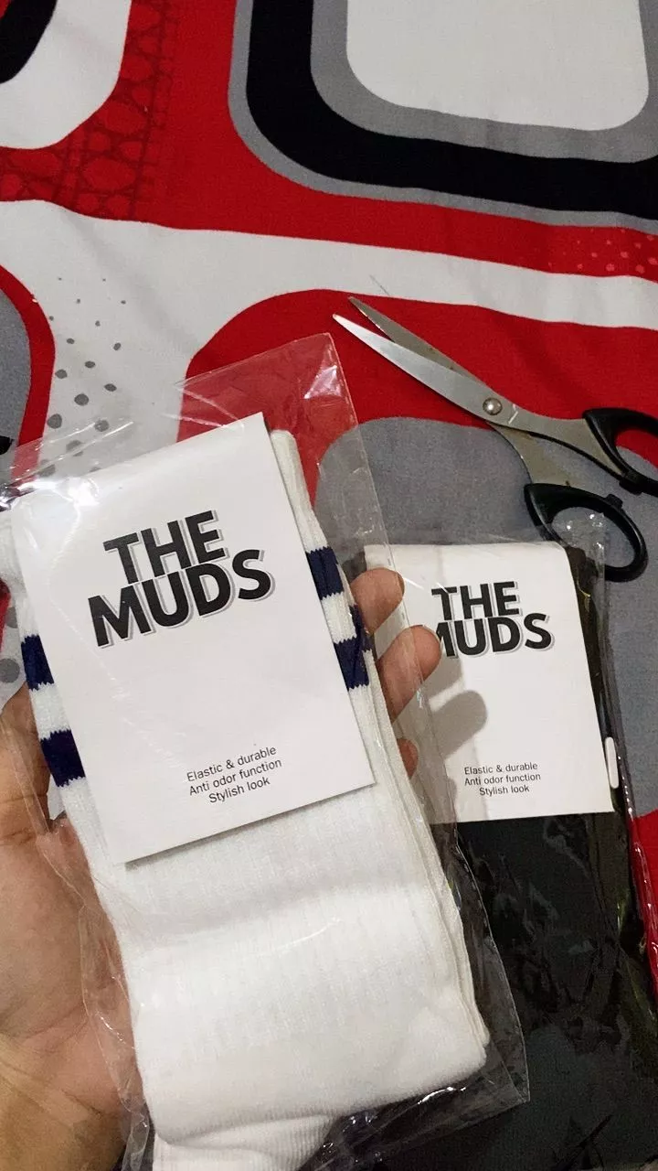 THE MUDS - Kaos Kaki Oldschool Motif Stripe 2 - Foto ulasan pembeli