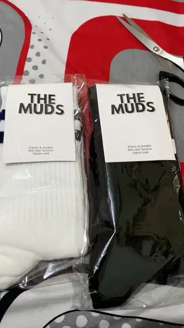THE MUDS - Kaos Kaki Oldschool Motif Stripe 2 - Foto ulasan pembeli